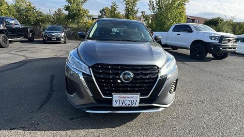 2021 Nissan Kicks S