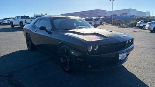 2017 Dodge Challenger SXT