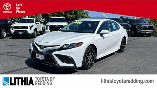2022 Toyota Camry SE