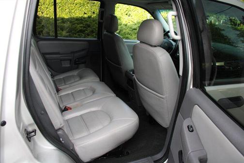 2005 Ford Explorer XLT