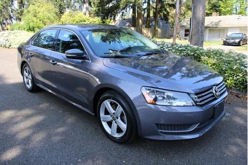 2014 Volkswagen Passat 1.8T Auto SE