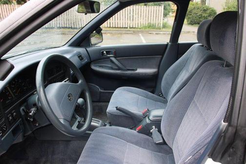 White 1993 Subaru Legacy Base