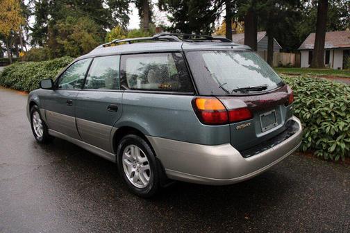 2002 Subaru Outback Base