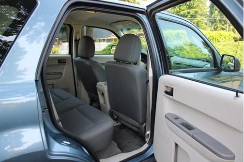 2010 Ford Escape XLS