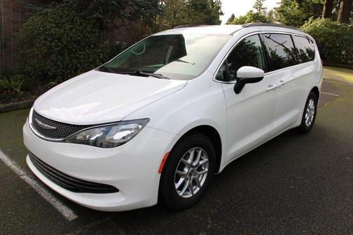 2020 Chrysler Voyager LXI