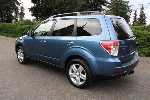 Newport Blue Pearl 2010 Subaru Forester 2.5 X Premium