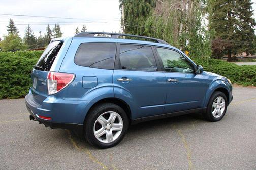 Newport Blue Pearl 2010 Subaru Forester 2.5 X Premium