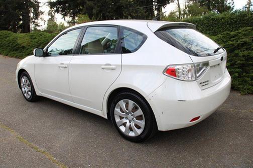 Satin White Pearl 2011 Subaru Impreza 2.5 i