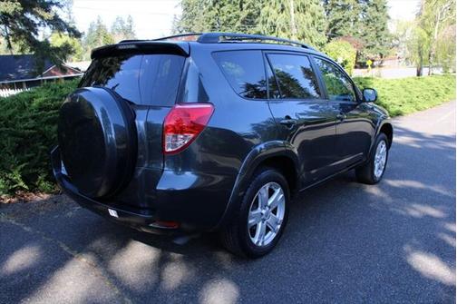 2007 Toyota RAV4 Sport