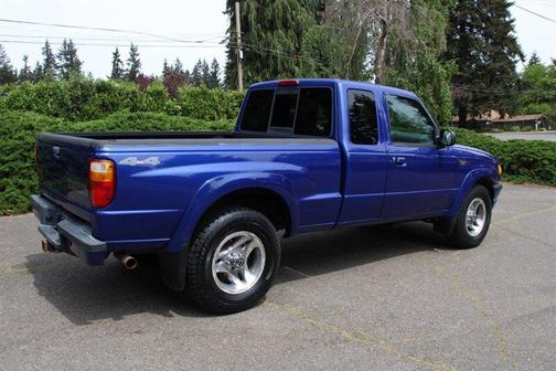 Blue 2005 Mazda B4000 SE Cab Plus