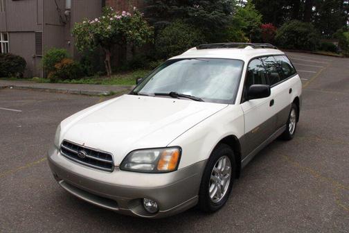 White Frost Pearl/Titanium Pearl 2002 Subaru Outback Base