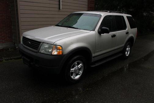2004 Ford Explorer XLS