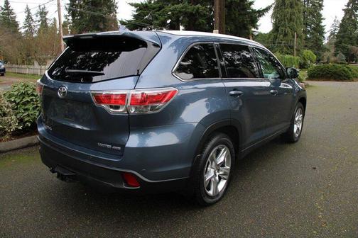 2014 Toyota Highlander Limited Platinum
