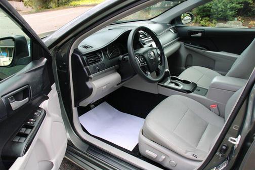 2013 Toyota Camry LE
