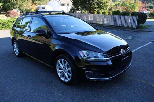 2016 Volkswagen Golf SportWagen TSI SE 4-Door