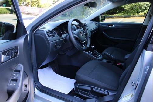 2015 Volkswagen Jetta Auto S w/Technology