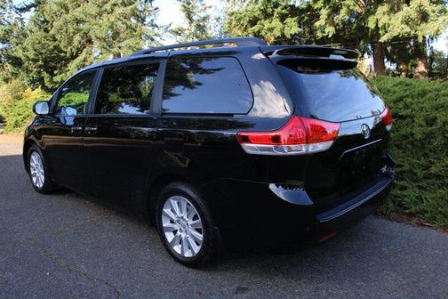2014 Toyota Sienna XLE