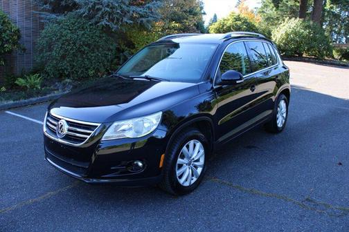 2011 Volkswagen Tiguan SE