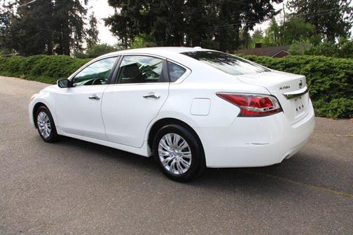 White 2015 Nissan Altima 2.5 S
