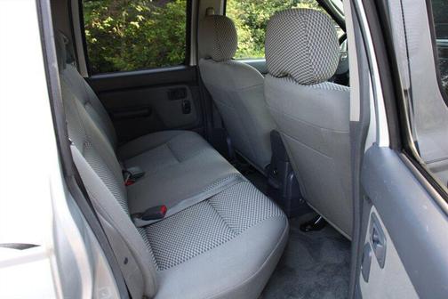 Silver Ice Clearcoat Metallic 2002 Nissan Frontier SE Crew Cab