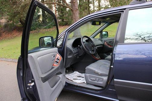 1999 Lexus RX 300 Base