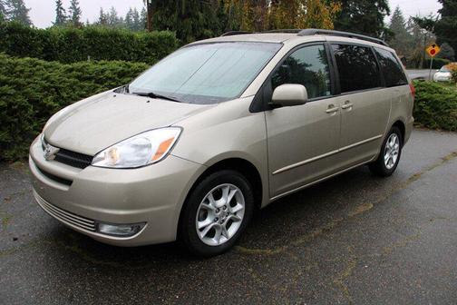 2004 Toyota Sienna XLE