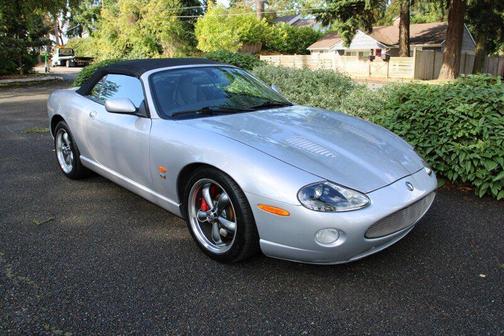 2005 Jaguar XKR Base
