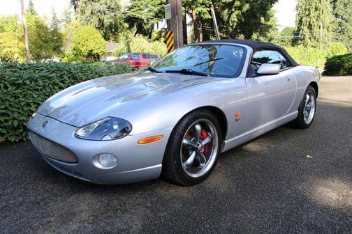 2005 Jaguar XKR Base