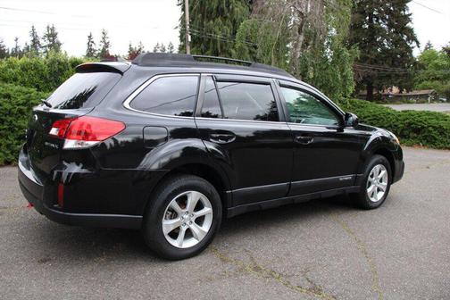 Crystal Black Silica 2013 Subaru Outback 2.5i Limited