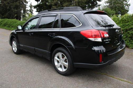 Crystal Black Silica 2013 Subaru Outback 2.5i Limited