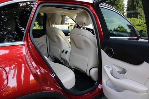 2016 Mercedes-Benz GLC 300 4MATIC