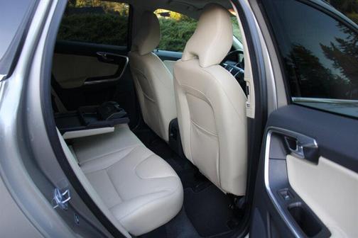 2016 Volvo XC60 T5 Premier