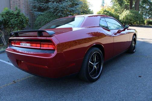 2009 Dodge Challenger SE