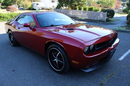 2009 Dodge Challenger SE