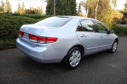 Satin Silver Metallic 2004 Honda Accord 3.0 LX