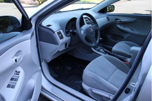 2009 Toyota Corolla LE