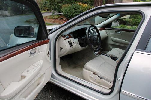 2007 Cadillac DTS Luxury