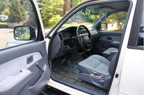 1997 Toyota 4Runner Base