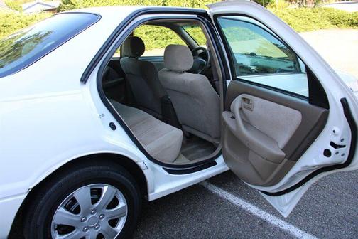 2001 Toyota Camry LE