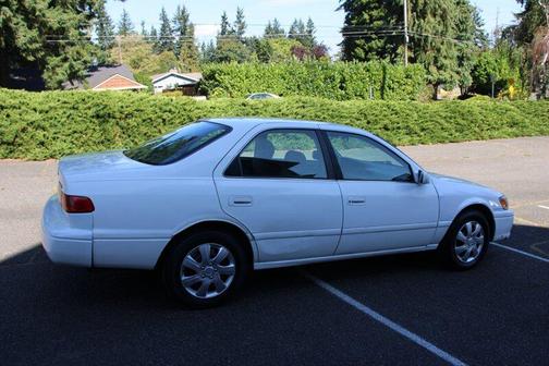 2001 Toyota Camry LE