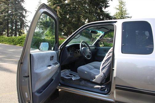 Silver 1997 Toyota T100 SR5