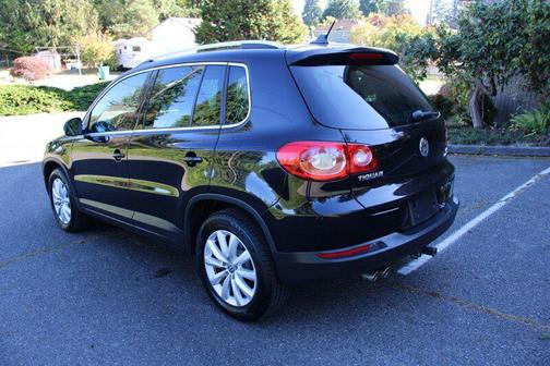 2011 Volkswagen Tiguan SE