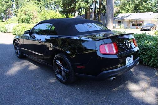 2010 Ford Mustang GT Premium