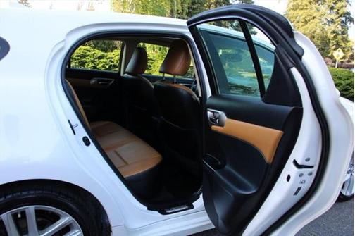 2014 Lexus CT 200h Base 1 Owner