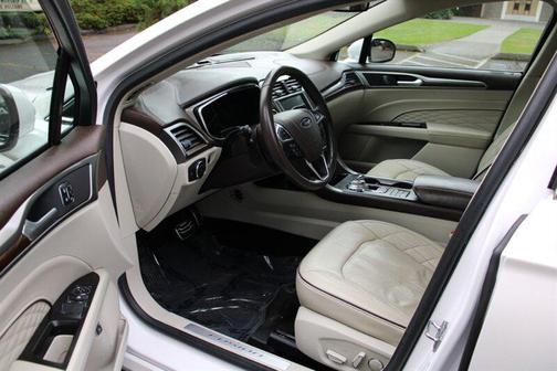 2017 Ford Fusion Energi Platinum