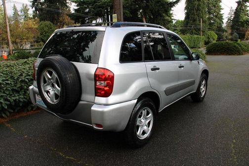 2005 Toyota RAV4 Base