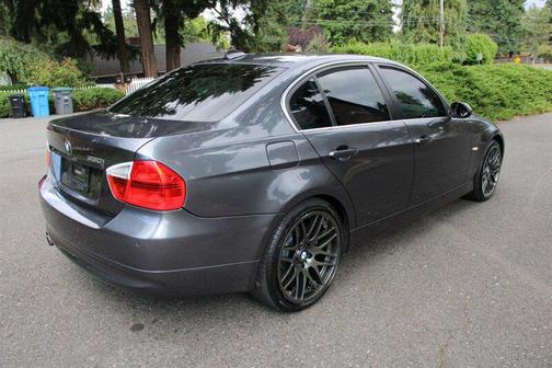 2006 BMW 330 330i