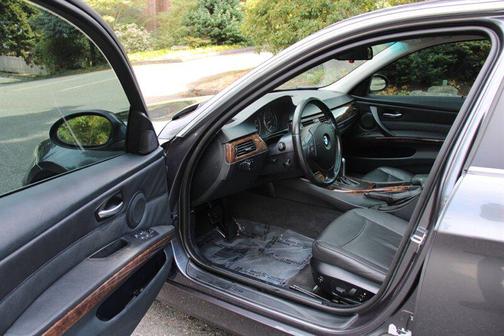 2006 BMW 330 330i