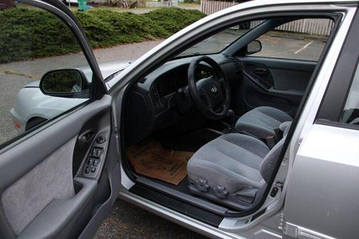 2004 Hyundai ELANTRA GLS