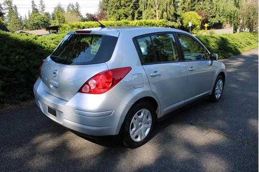 2012 Nissan Versa 1.8 S